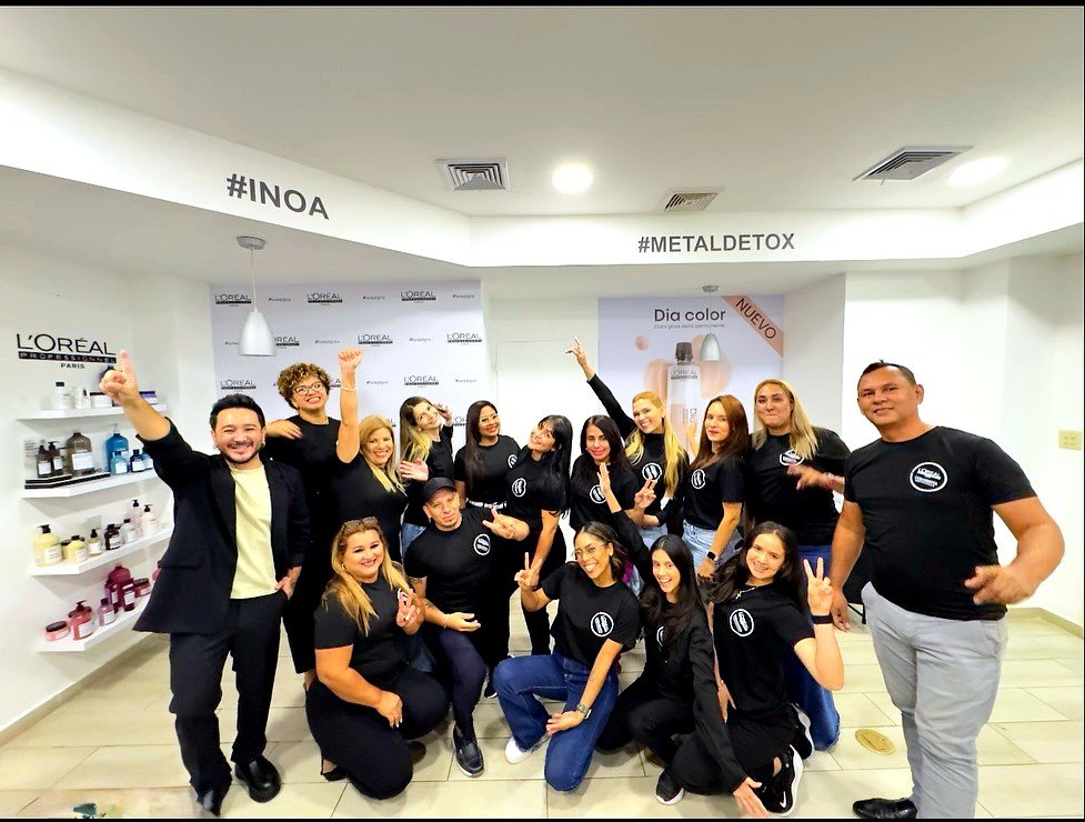 Certificación Color L'Oréal Professionnel con Adrian Mendoza como educador